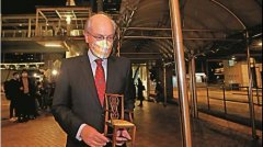 888皇冠官方app平台:大律师公会主席夏博义在挑战主权原则底线